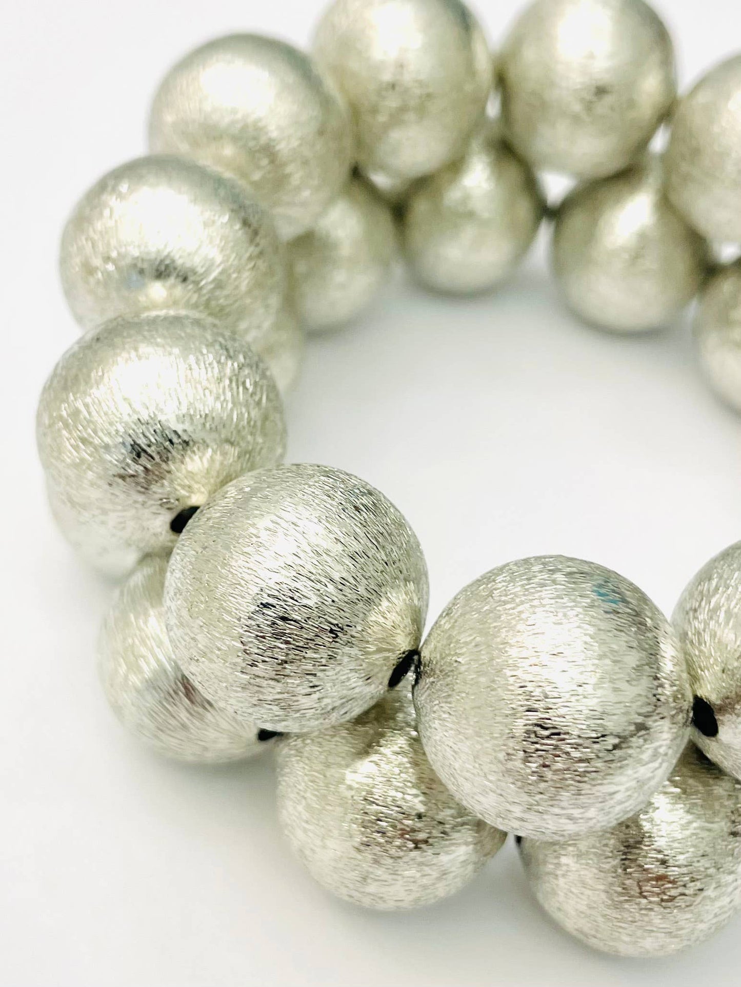 CHIC - BIG Ball Bracelet (brushed silver) S109