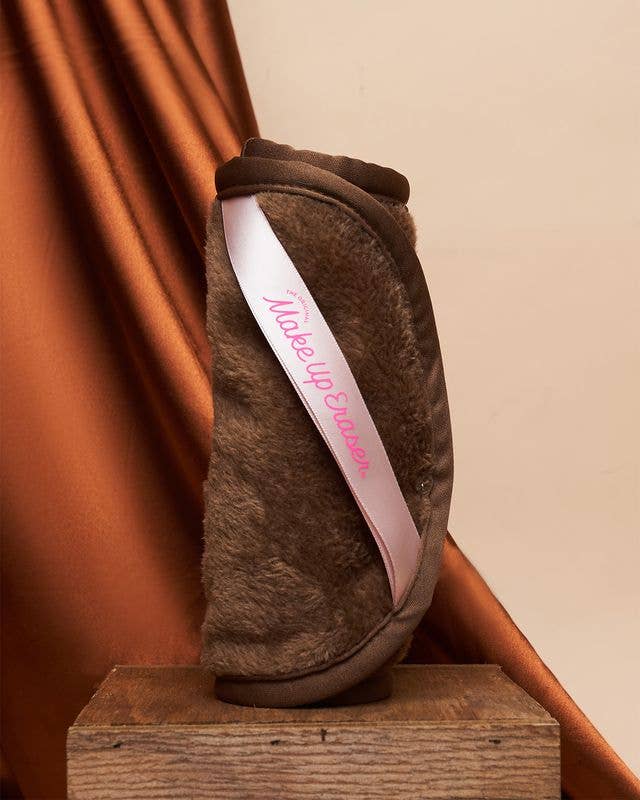 Mocha MakeUp Eraser PRO | The Color of The Year - BAY WINDOW