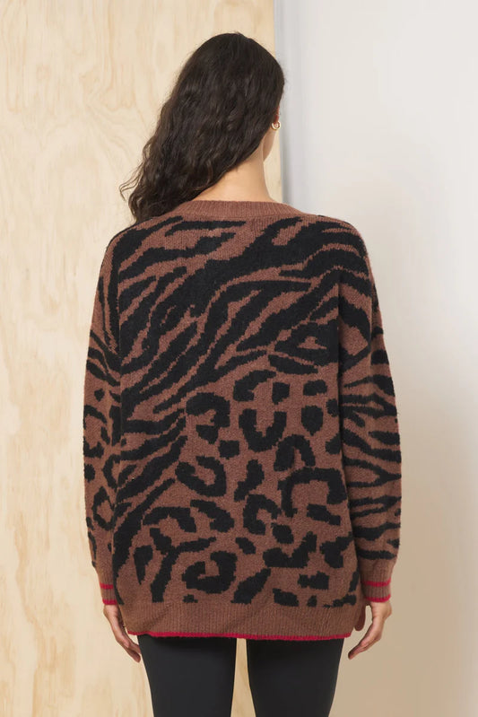 V-Neck Jacquard Sweater - Wild Caramel w/ Red - BAY WINDOW