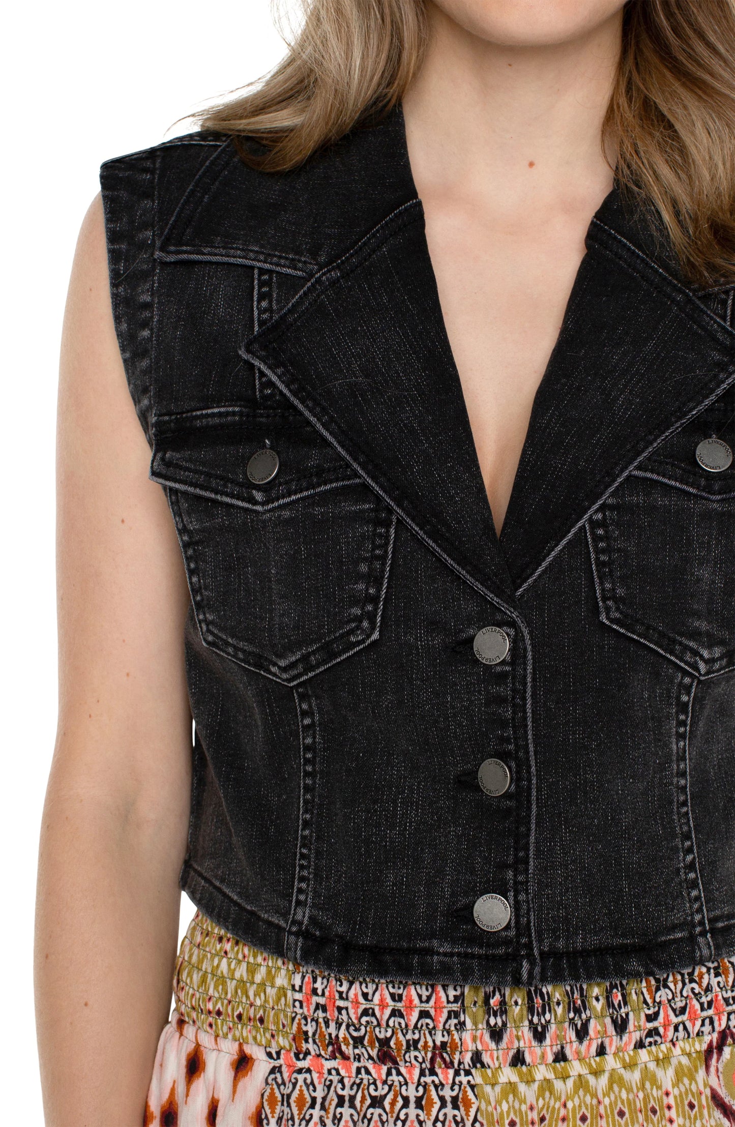 Notch Crop Vest - BAY WINDOW