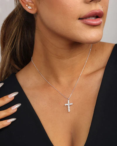Oh She Fancy Small Cross Pendant - BAY WINDOW