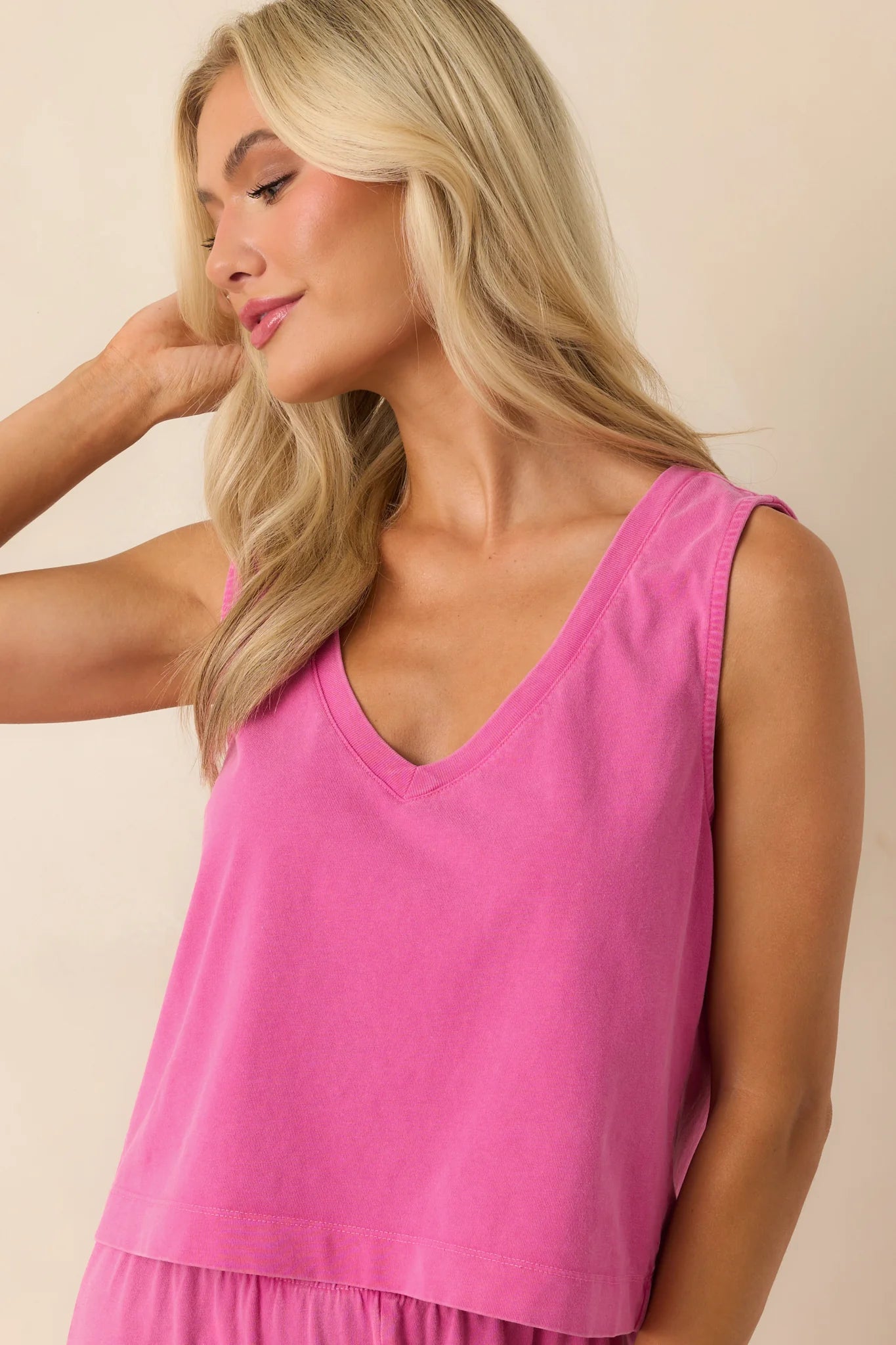 Sloane V-Neck Top - Island Pink