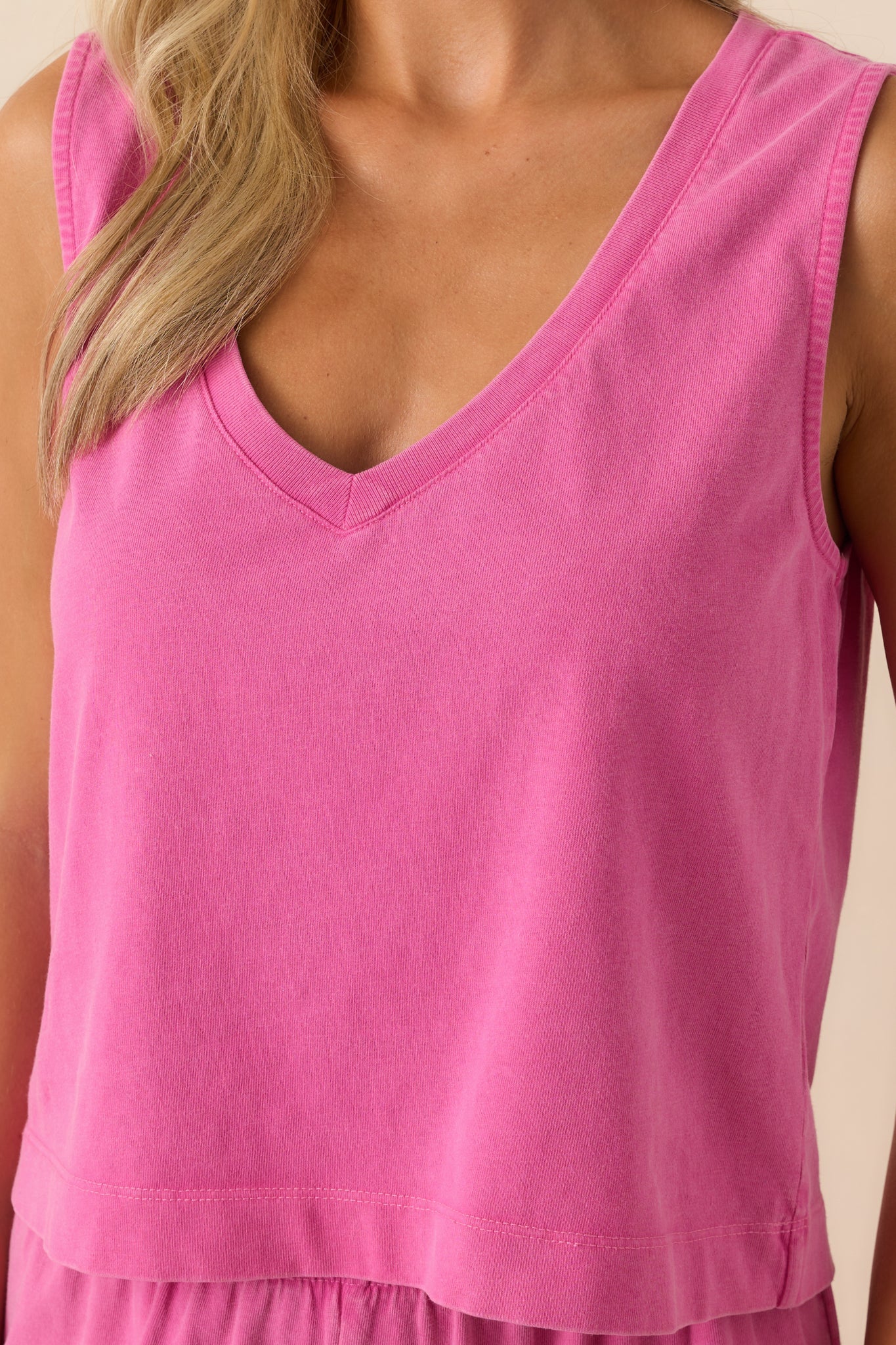 Sloane V-Neck Top - Island Pink