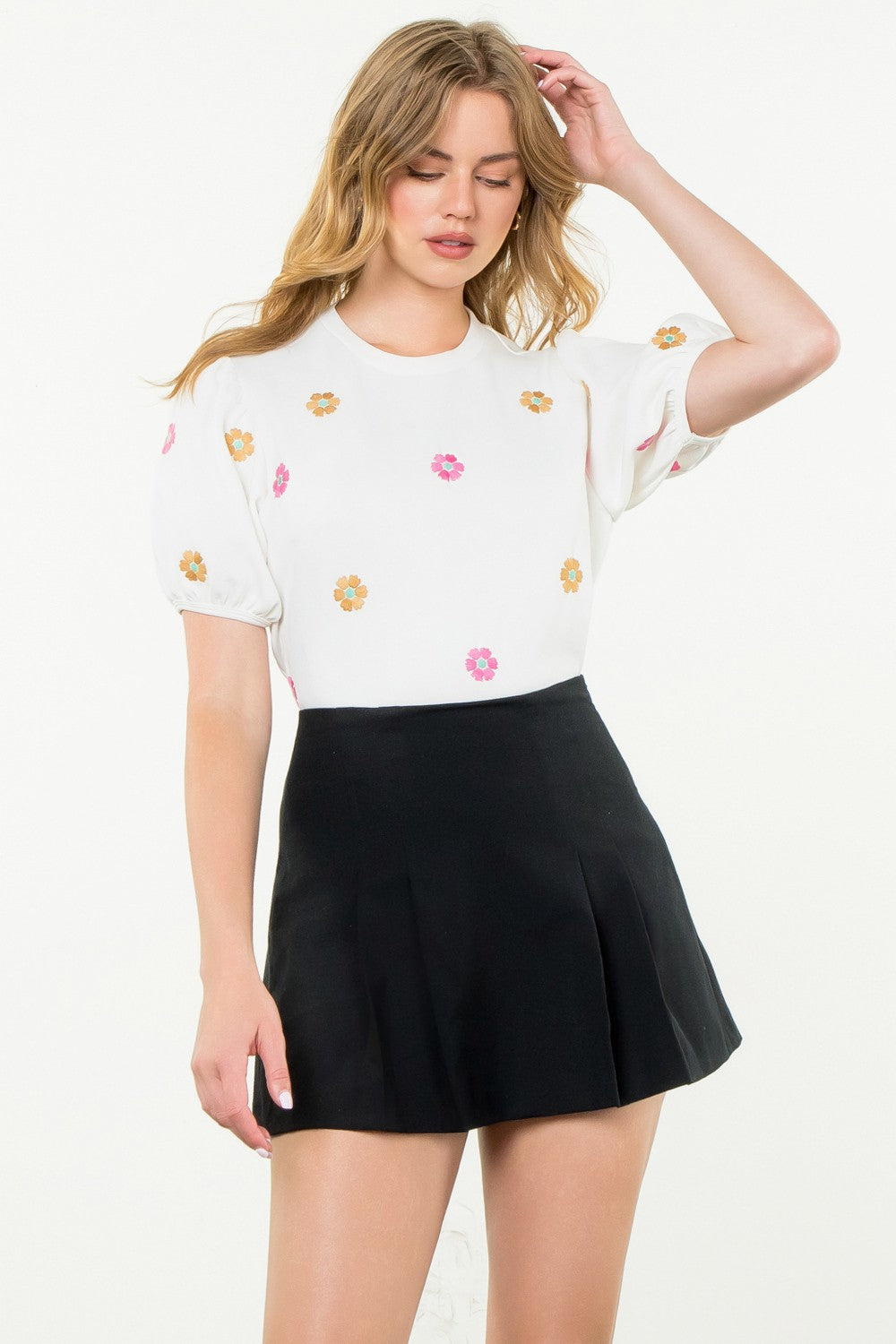 Puff Sleeve Flower Embroidered Top - BAY WINDOW