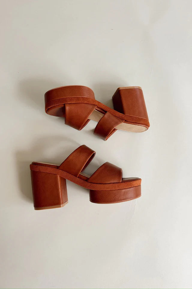 Graham Heel - Cognac - BAY WINDOW