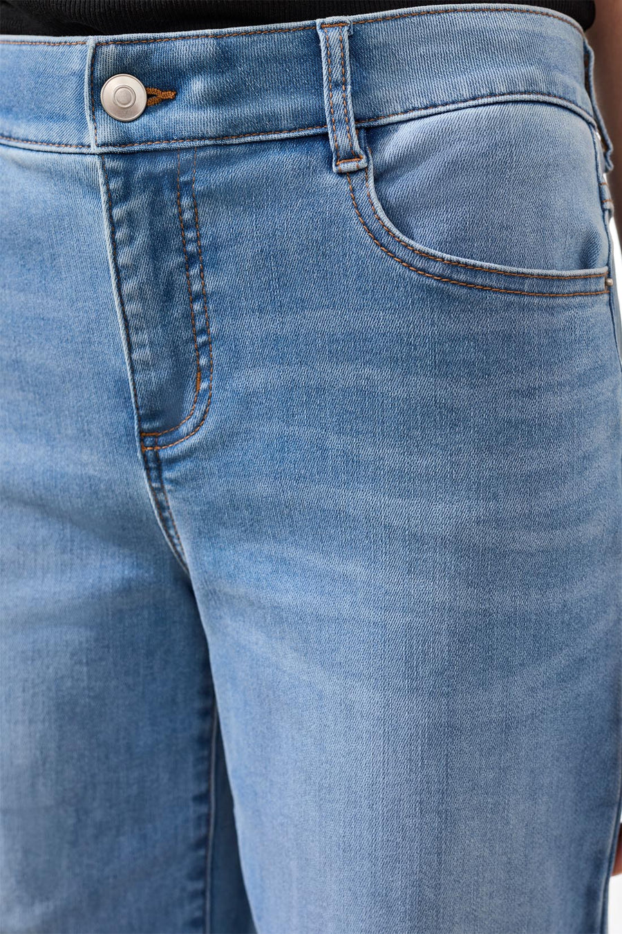 Audrey Hugging Wide Crop Jeans - Coastal Blue