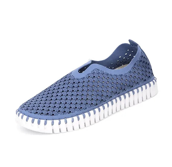 Tulip Slip On in Light Regatta