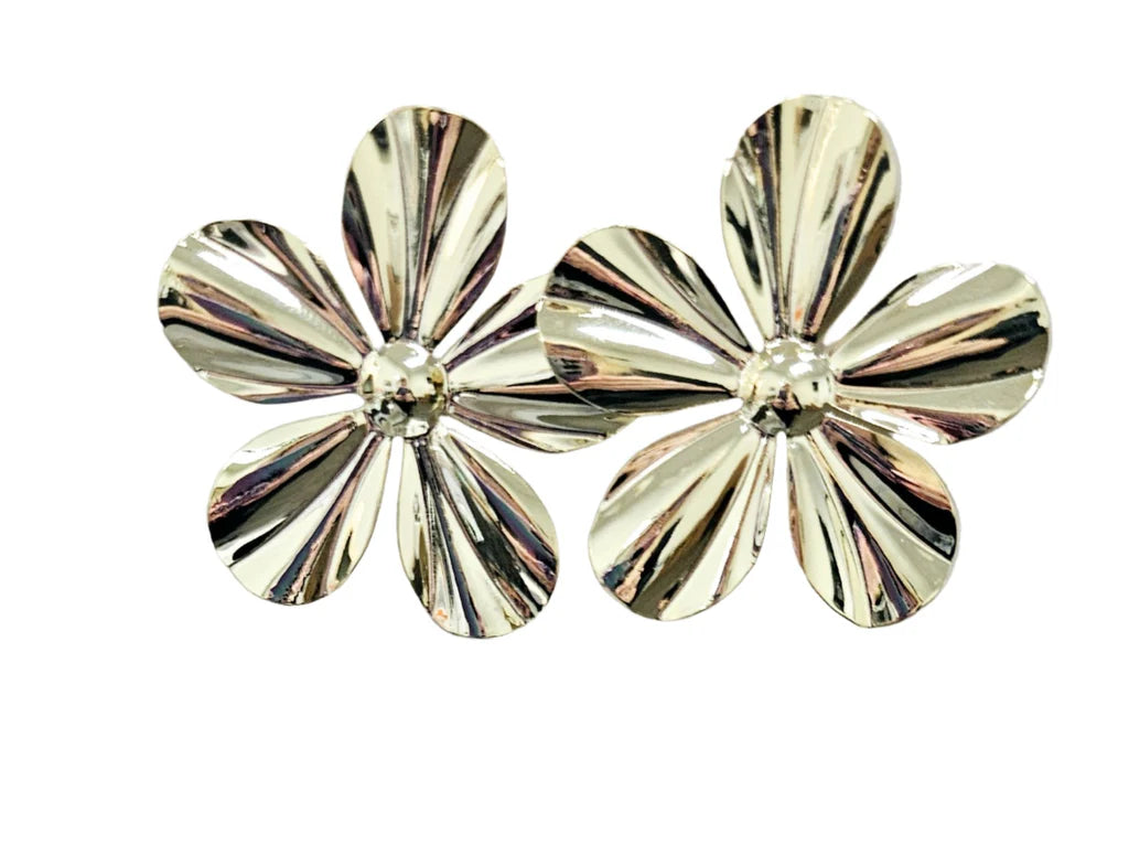 Shiny Wisteria Studs