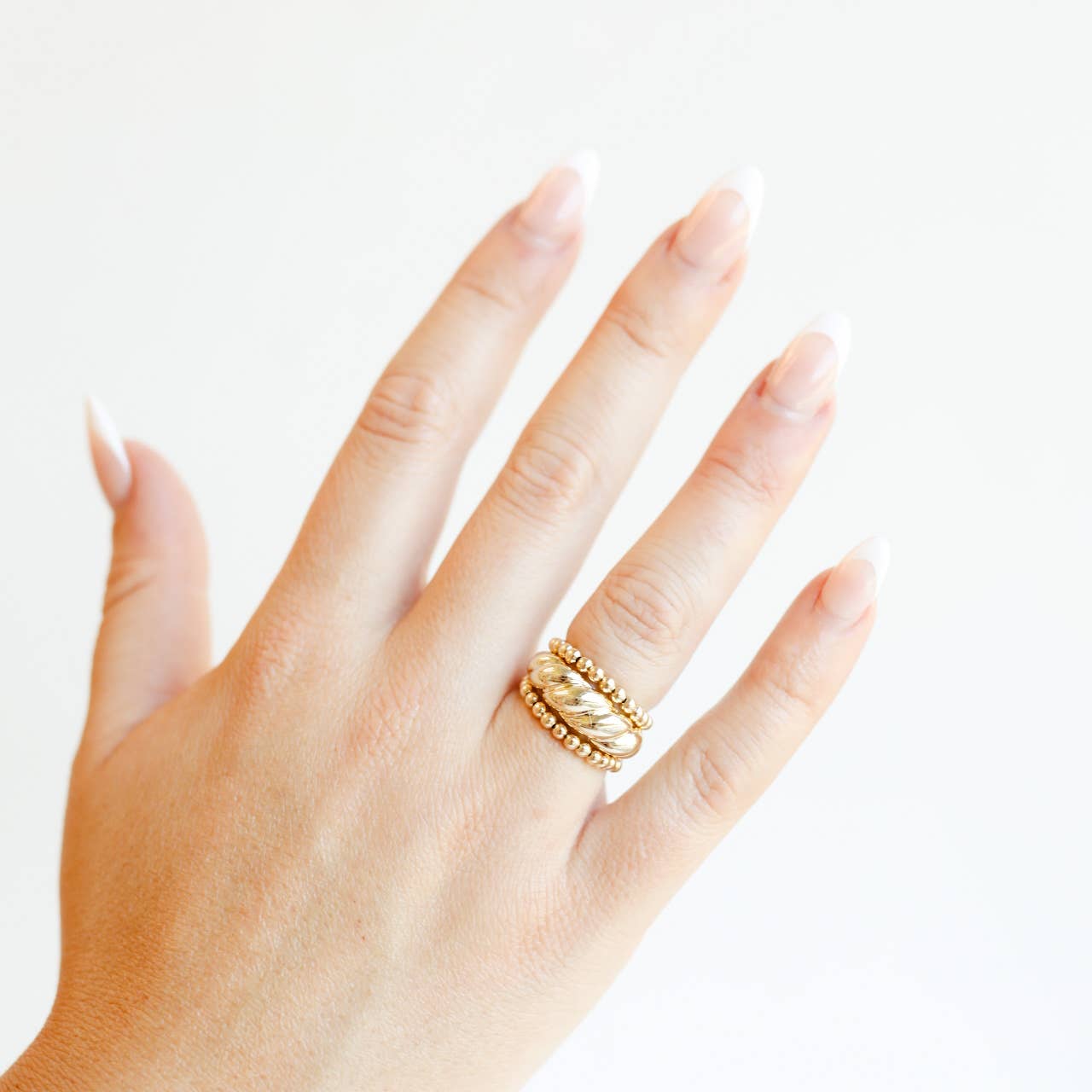 Ella Beaded Band Ring in Gold - BAY WINDOW