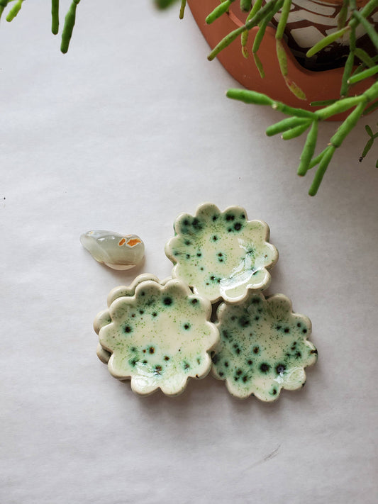 Small Flower Ring Dish - BAY WINDOW