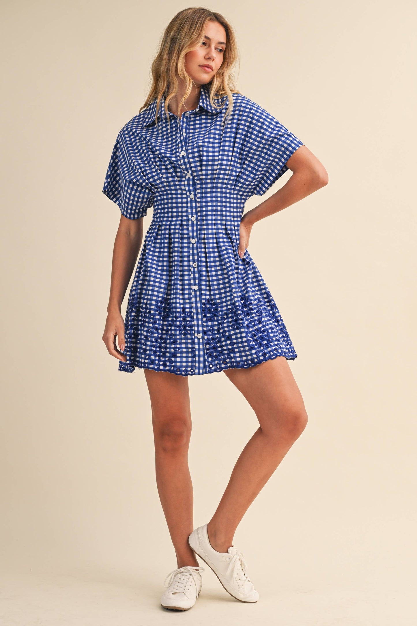 IDA1132-B GINGHAM SCALLOPED EMBROIDERED BUTTON DOWN SHIRT DR