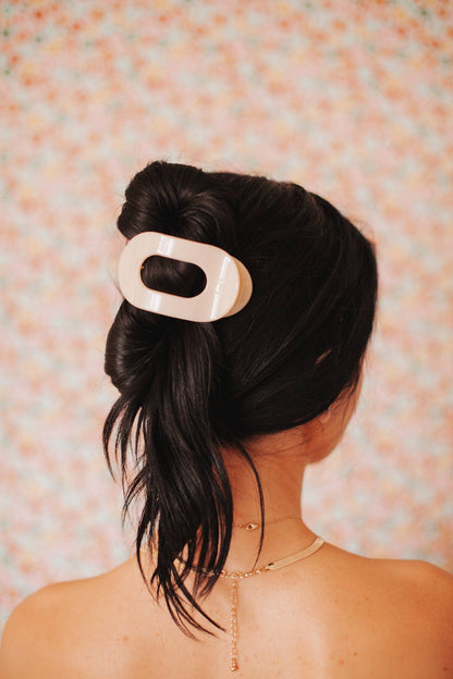 Round Flat Hair Clip | Medium