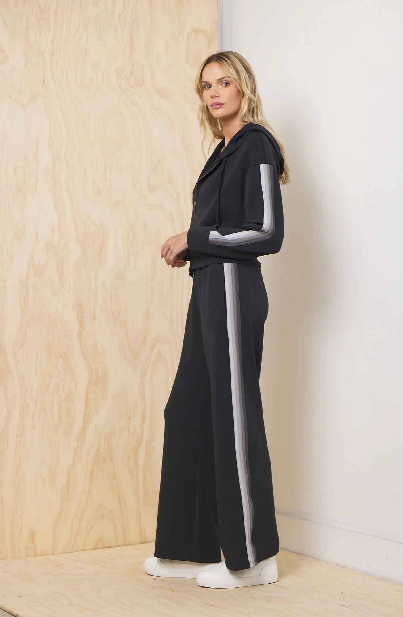 Black w/ Tonal Greys Striped Cloud Fleece Wide Leg Pant - BAY WINDOW