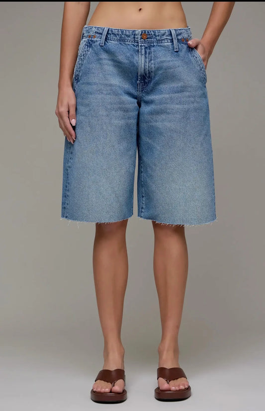 Clean Classic 13 1/2 Inseam Barrel Shorts - Medium Wash