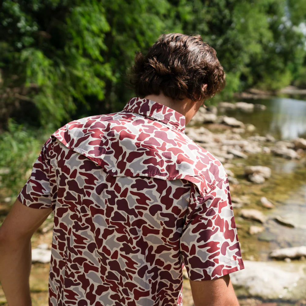 Guayabera Libre - Maroon Camo - BAY WINDOW