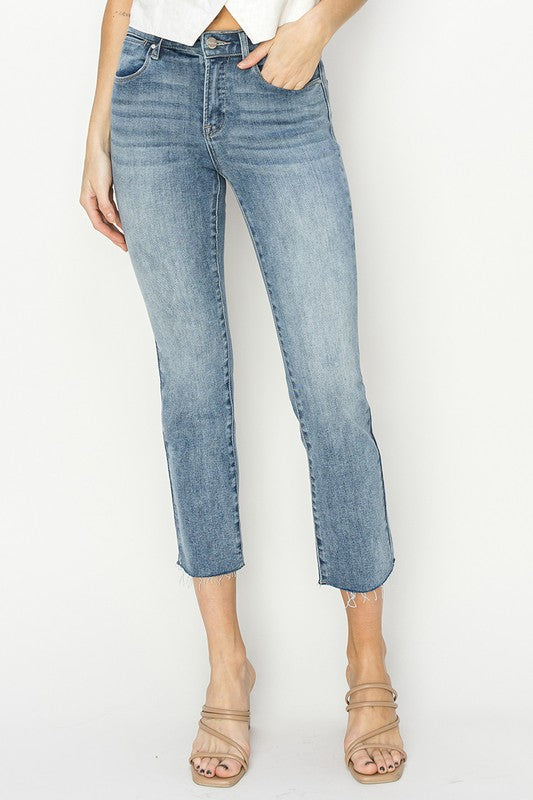 Mid Rise Crop Straight Raw-Edge Hem Jeans - Medium