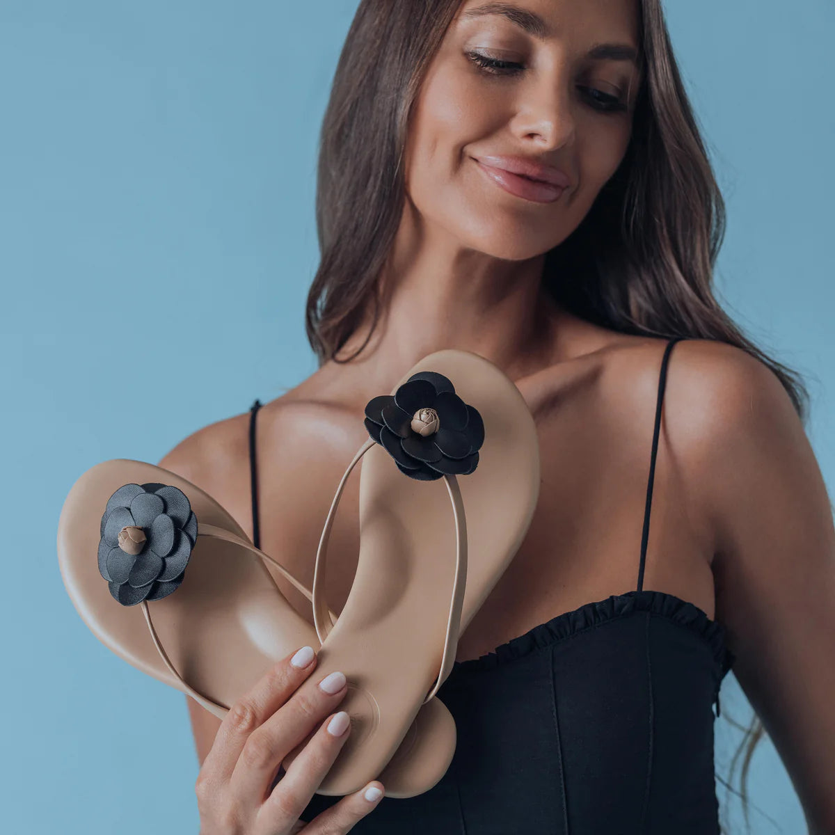 Valentina Sandal - Tan/Black