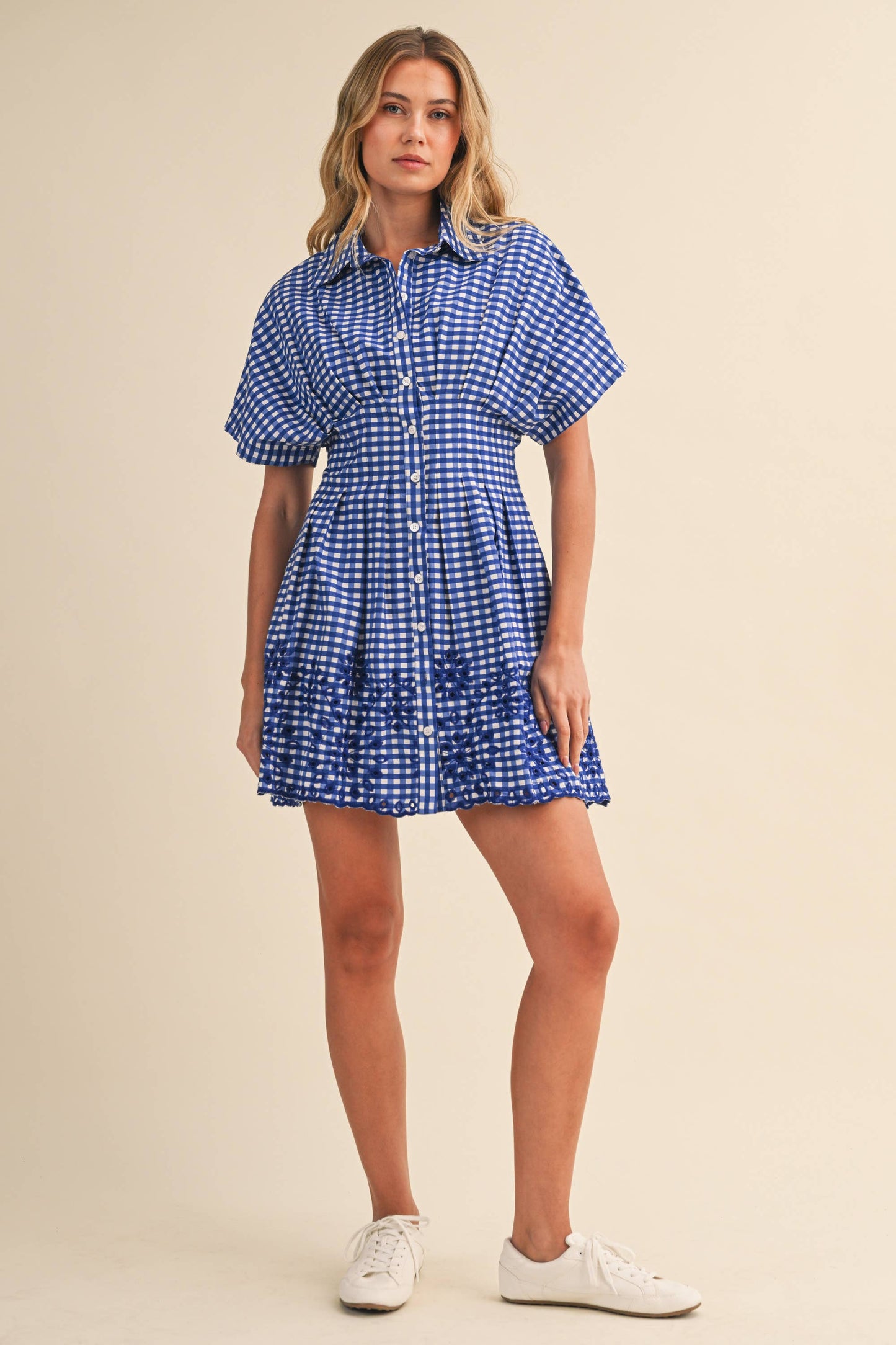IDA1132-B GINGHAM SCALLOPED EMBROIDERED BUTTON DOWN SHIRT DR