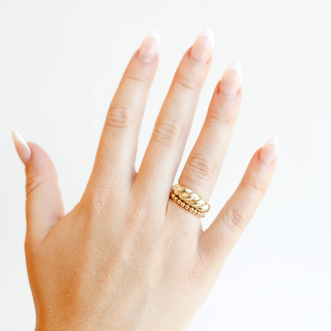 Ella Beaded Band Ring in Gold - BAY WINDOW