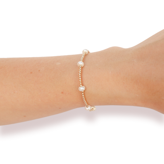 Dainty Kate Pearl Bracelet in Gold - BAY WINDOW