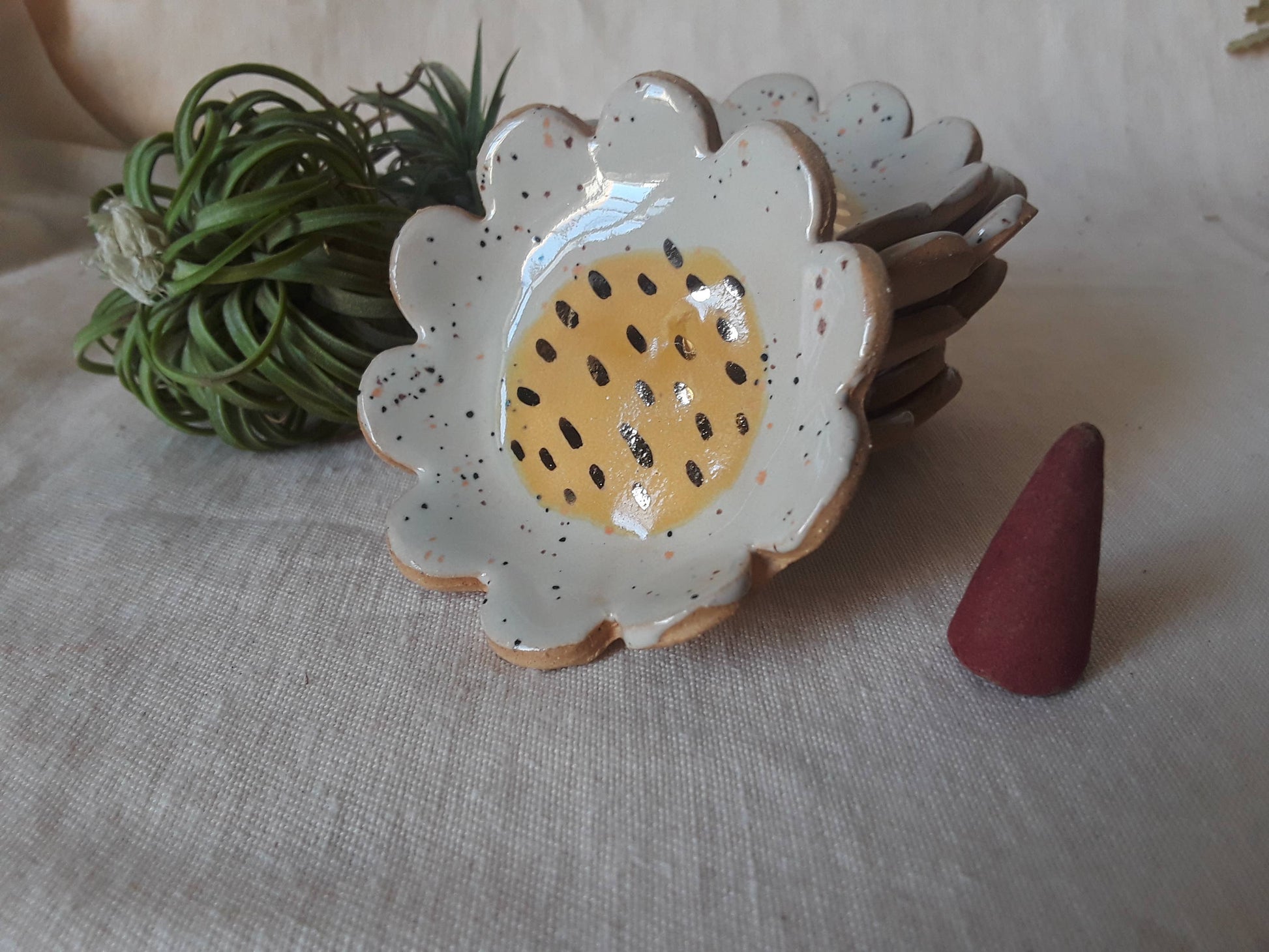 Small Flower Ring Dish - BAY WINDOW