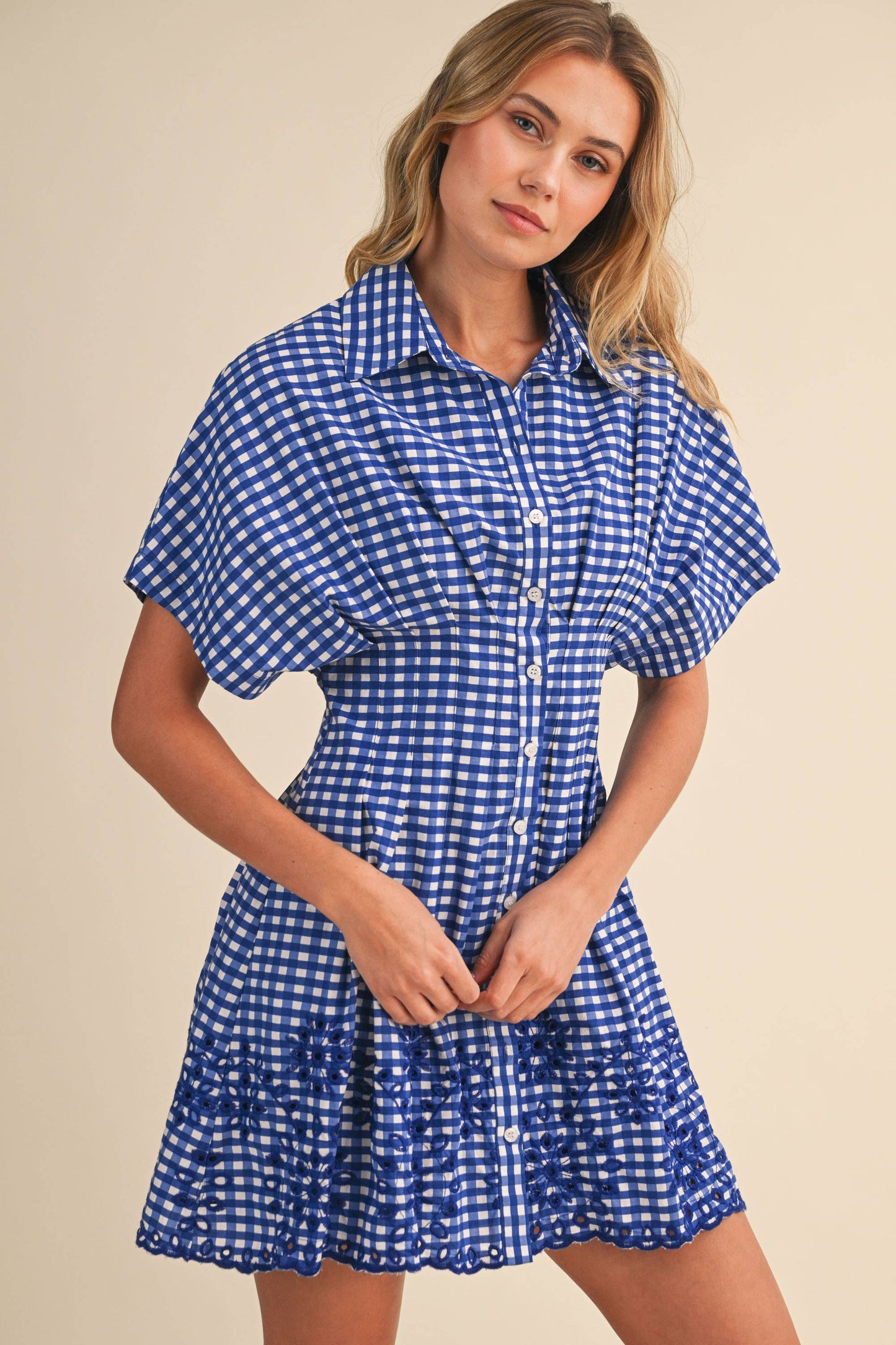 IDA1132-B GINGHAM SCALLOPED EMBROIDERED BUTTON DOWN SHIRT DR