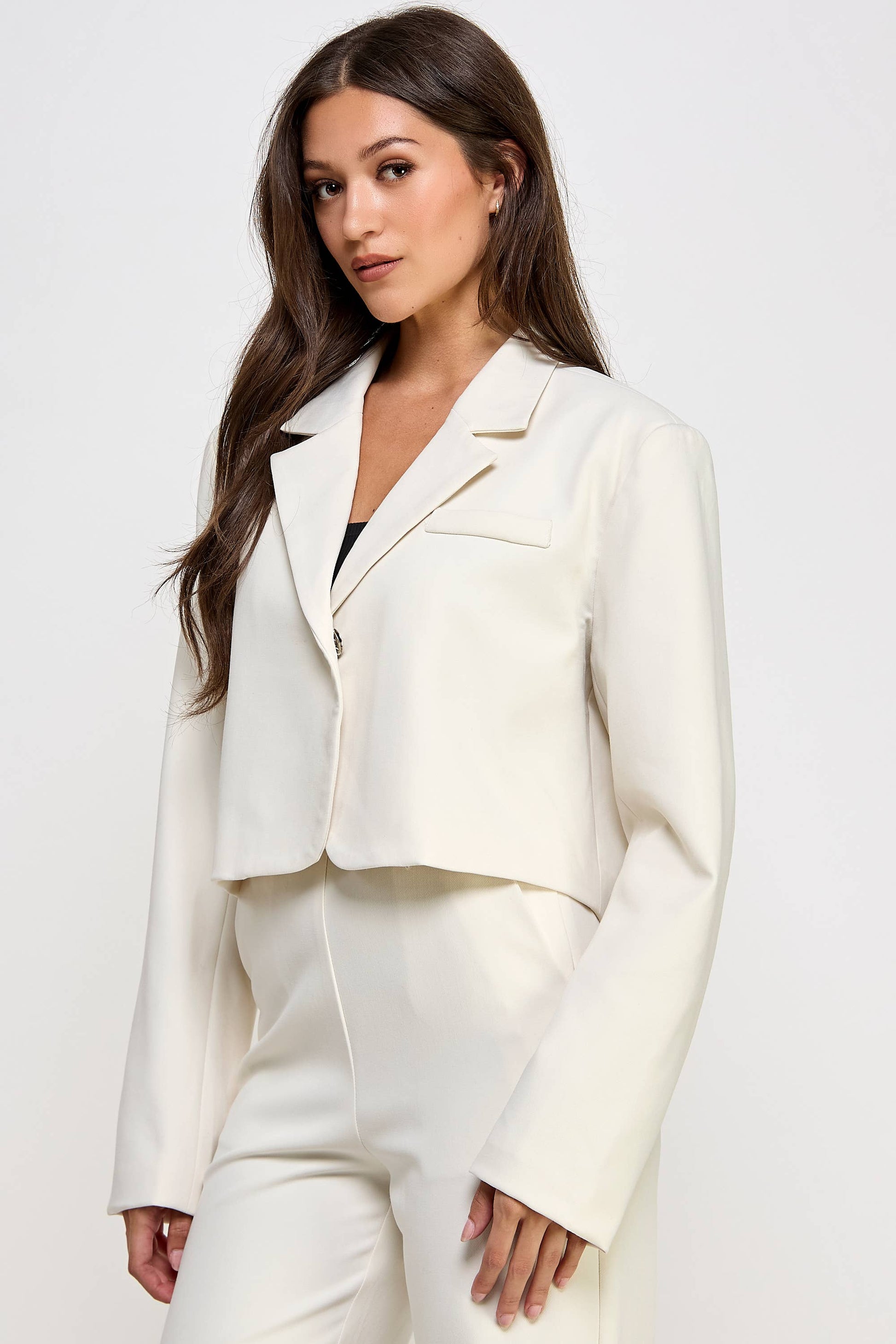 Cropped Power Shoulder Blazer - BAY WINDOW