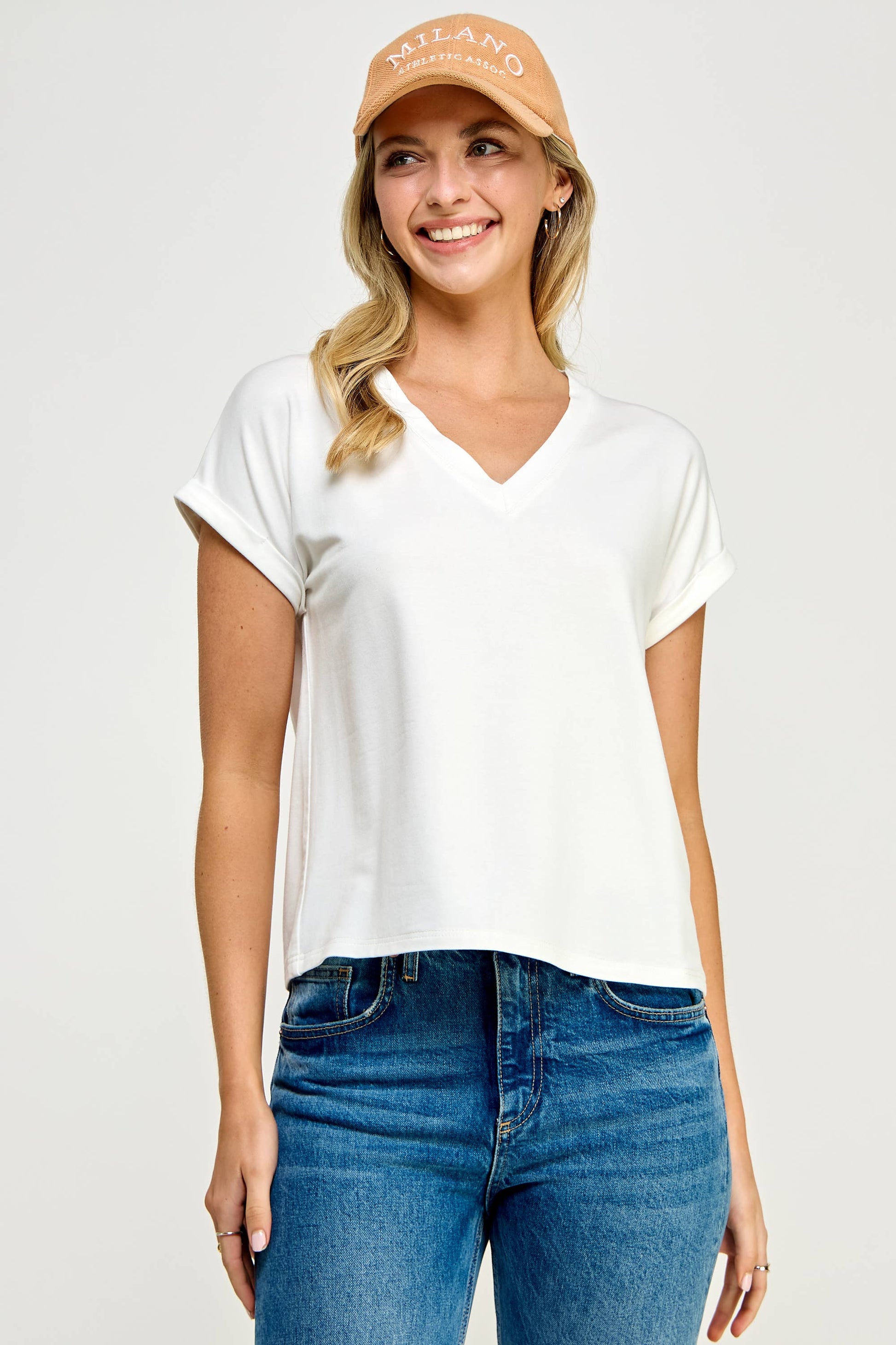 TT-9822-6 V NECK TEE OFF WHITE - BAY WINDOW