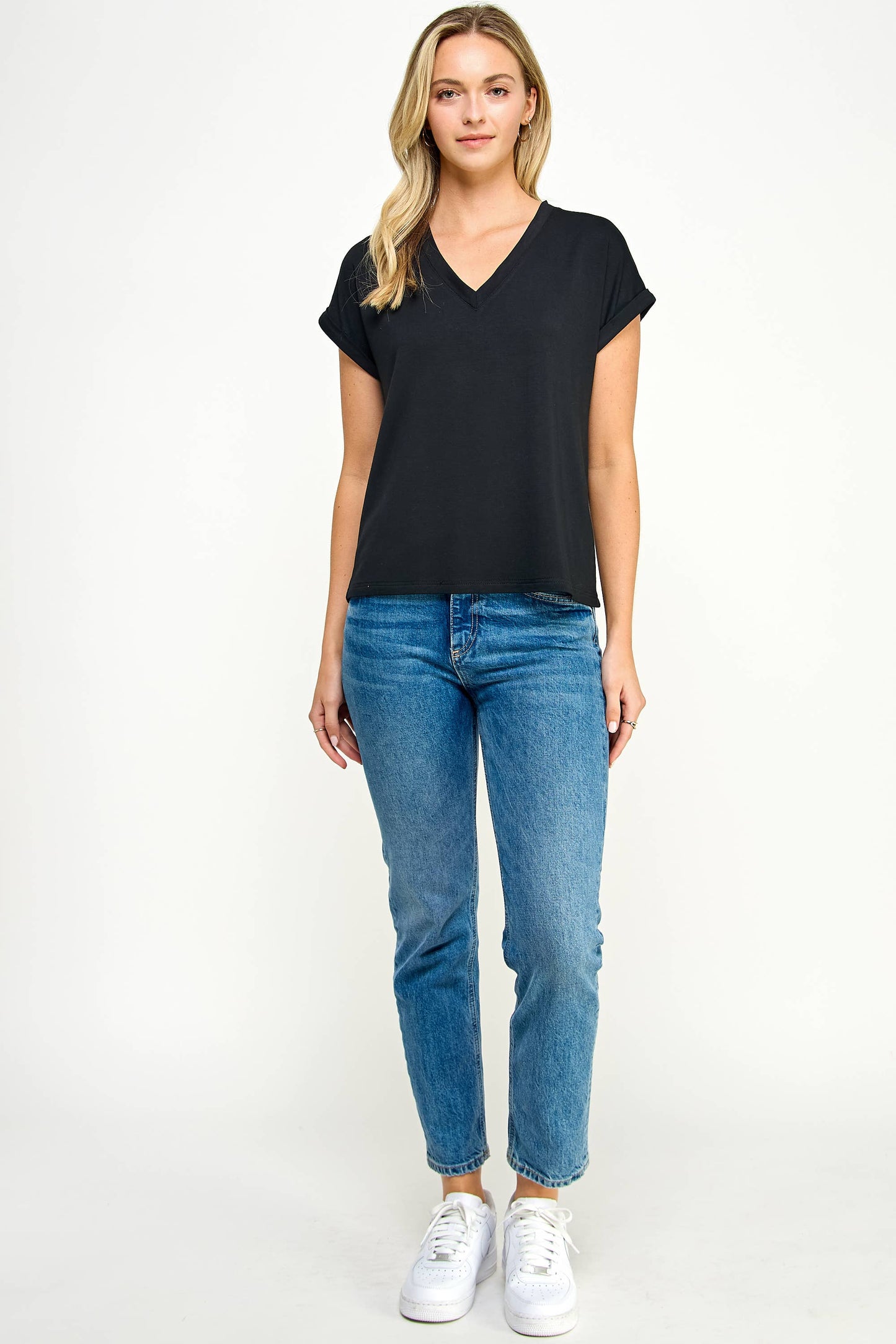 TT-9822-6 V NECK TEE BLACK - BAY WINDOW