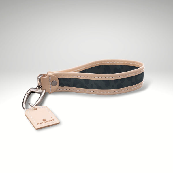 Pearl Keychain - BAY WINDOW