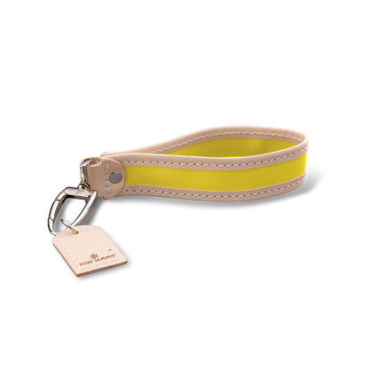 Pearl Keychain - BAY WINDOW