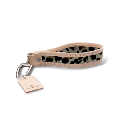 Pearl Keychain - BAY WINDOW