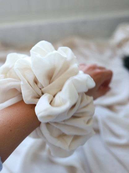 Jumbo Scrunchie - BAY WINDOW