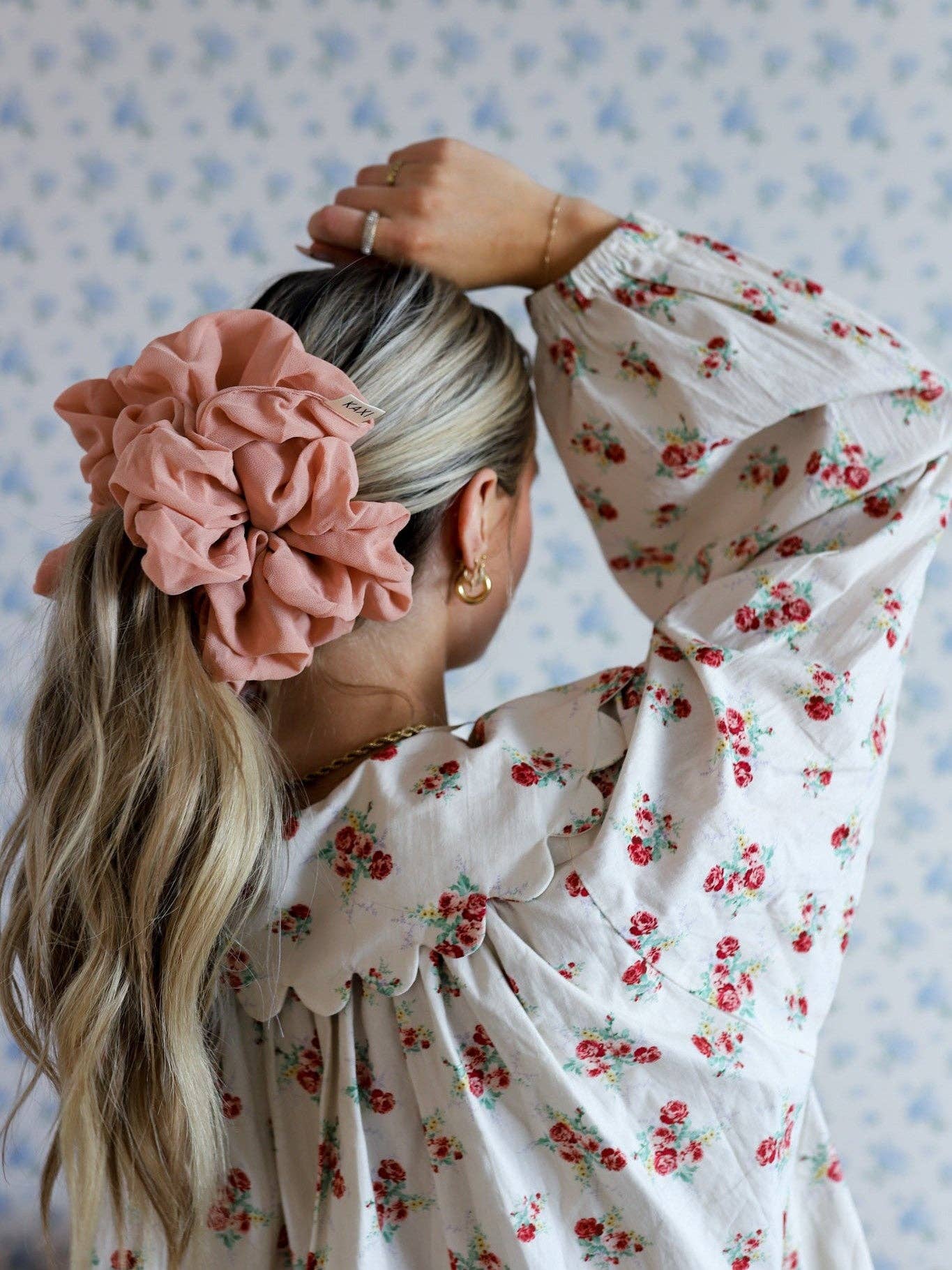 Jumbo Scrunchie - BAY WINDOW