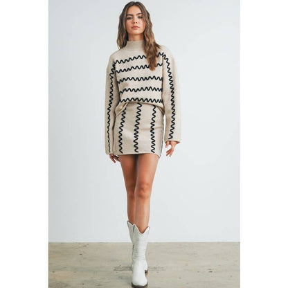 Wavy Stripe Turtleneck Sweater - BAY WINDOW