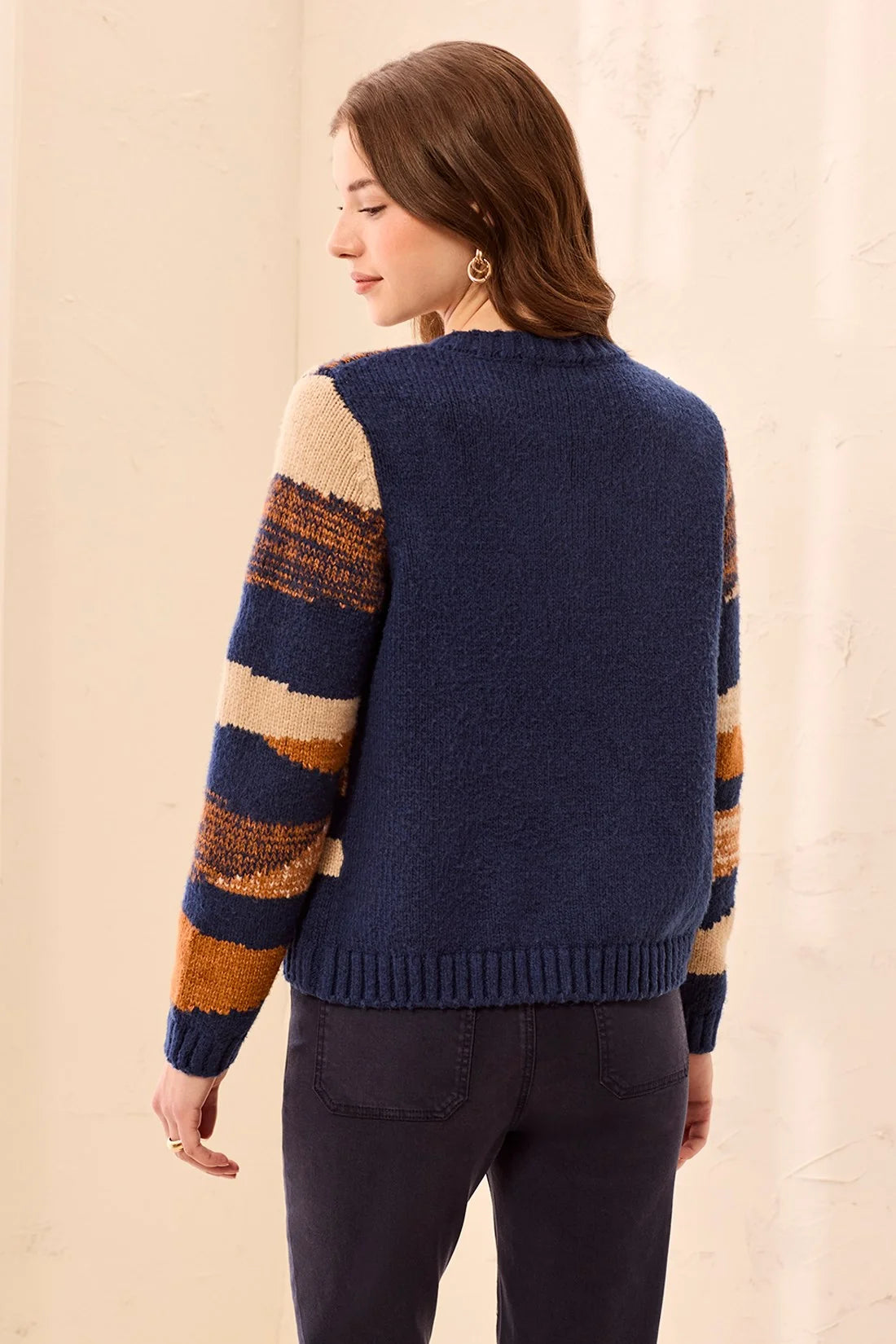 SOFT KNIT CREW NECK BUTTON FRONT SWEATER CARDIGAN