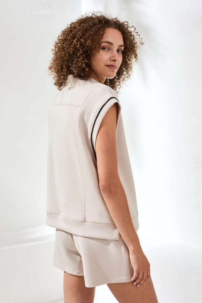 Techno Lux Mock Neck Top w/ Contrast Piping - Sand Dune