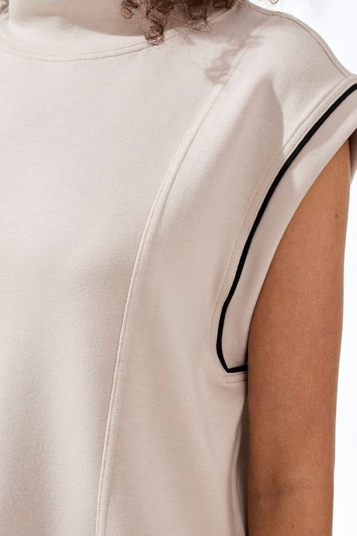 Techno Lux Mock Neck Top w/ Contrast Piping - Sand Dune