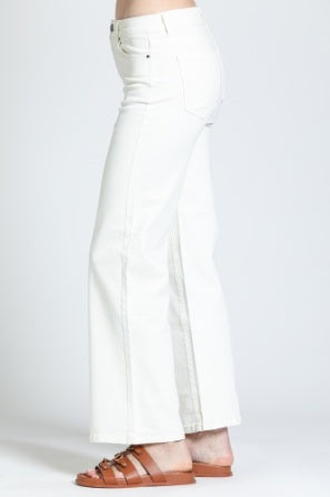C188 Mini Boot Jeans